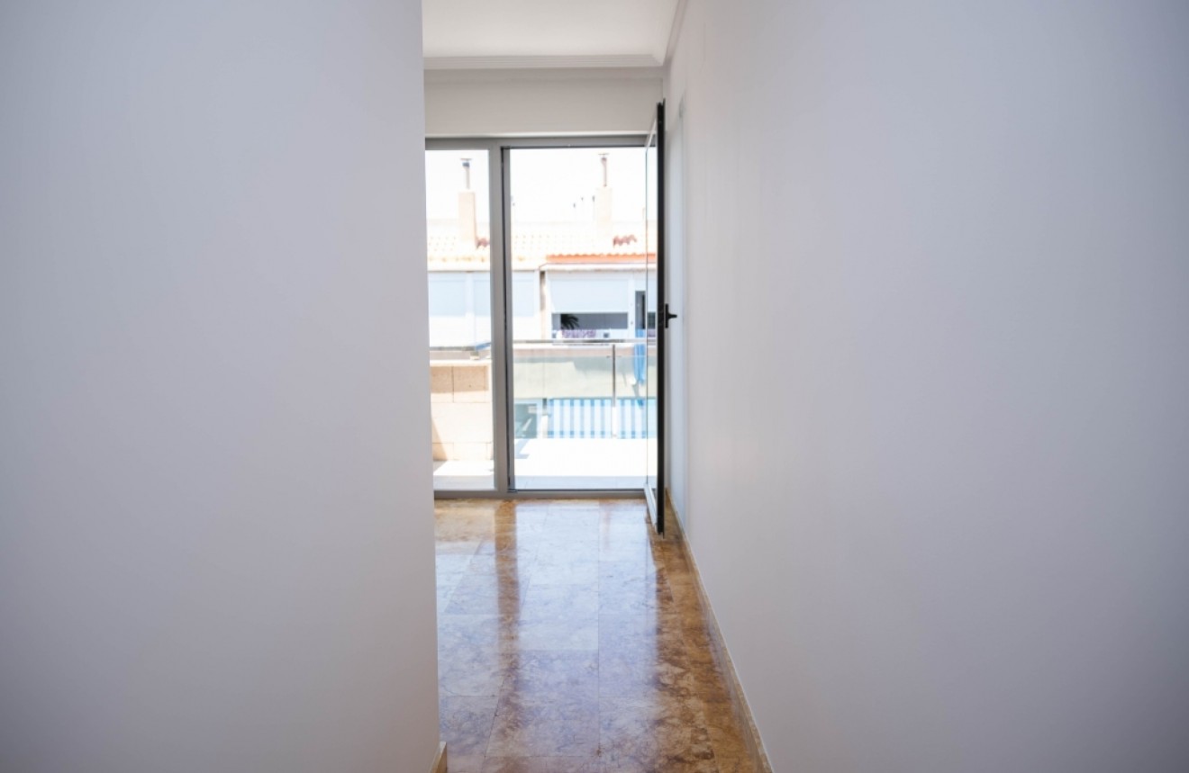 Resale - Apartment / flat -
Torrevieja - Costa Blanca