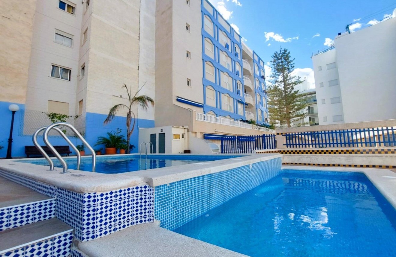 Tweedehands - Appartement / flat -
Torrevieja - Costa Blanca