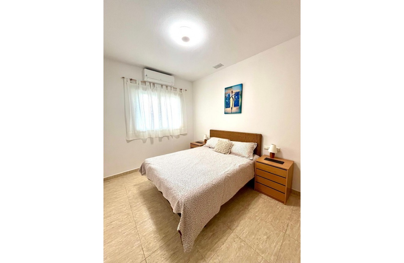 Tweedehands - Appartement / flat -
Torrevieja - Costa Blanca