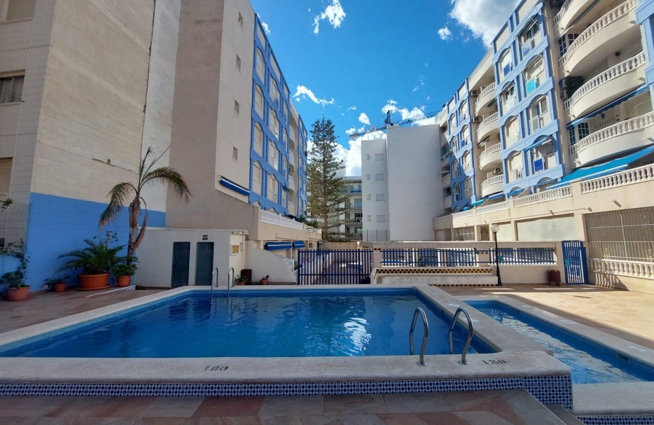 Tweedehands - Appartement / flat -
Torrevieja - Costa Blanca