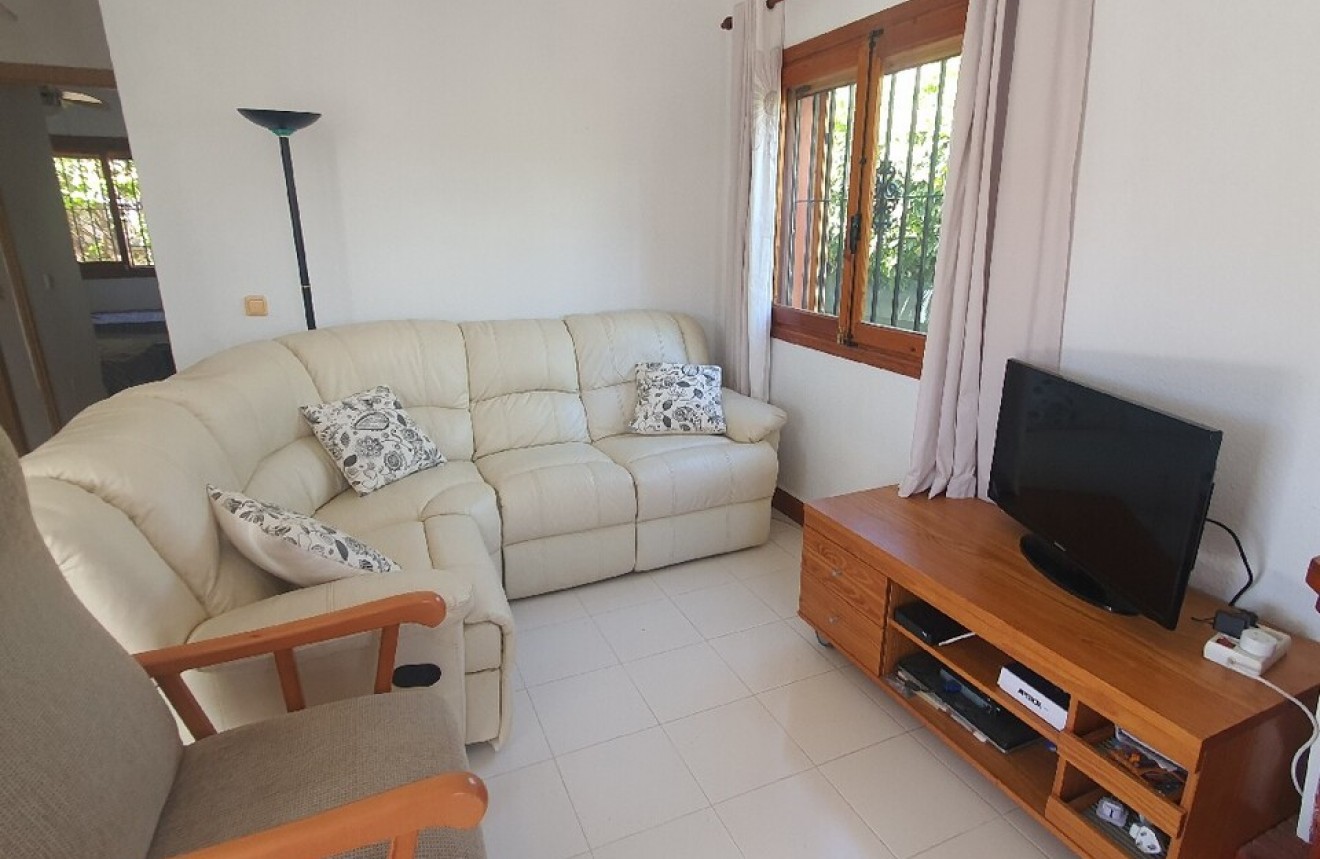 Resale - Chalet -
Los Balcones - Costa Blanca