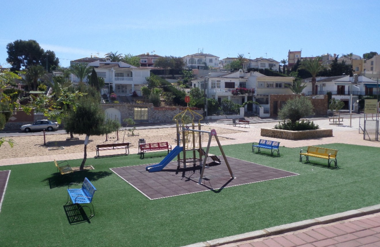 Z drugiej ręki - Szalet -
Los Balcones - Costa Blanca