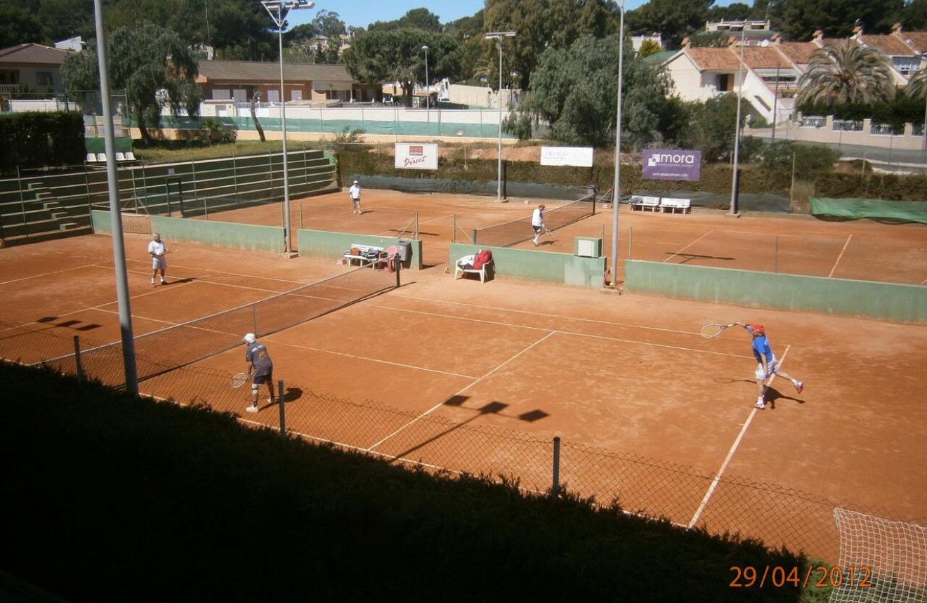 Z drugiej ręki - Szalet -
Los Balcones - Costa Blanca