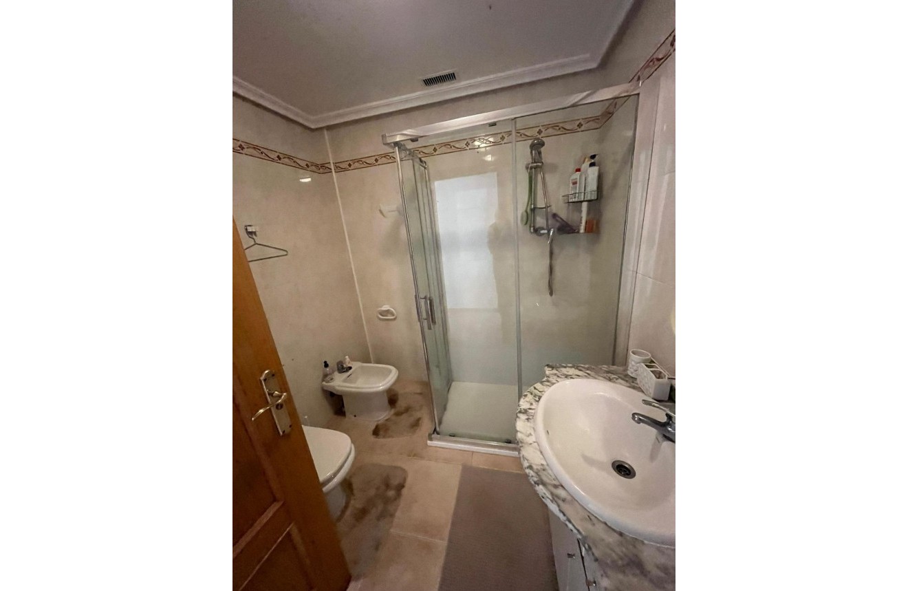 Resale - Apartment / flat -
Torrevieja - La veleta