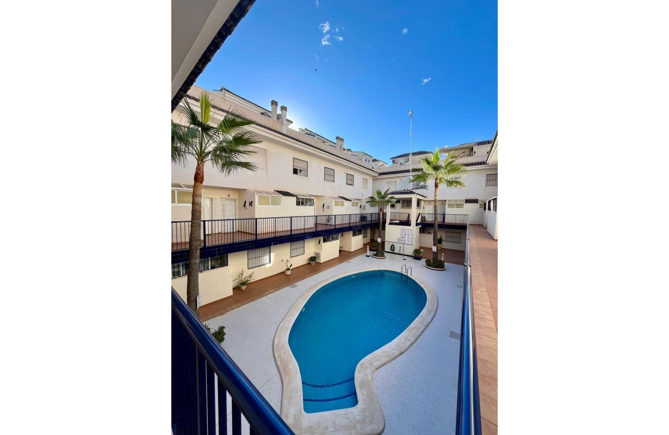 Resale - Apartment / flat -
Torrevieja - La veleta