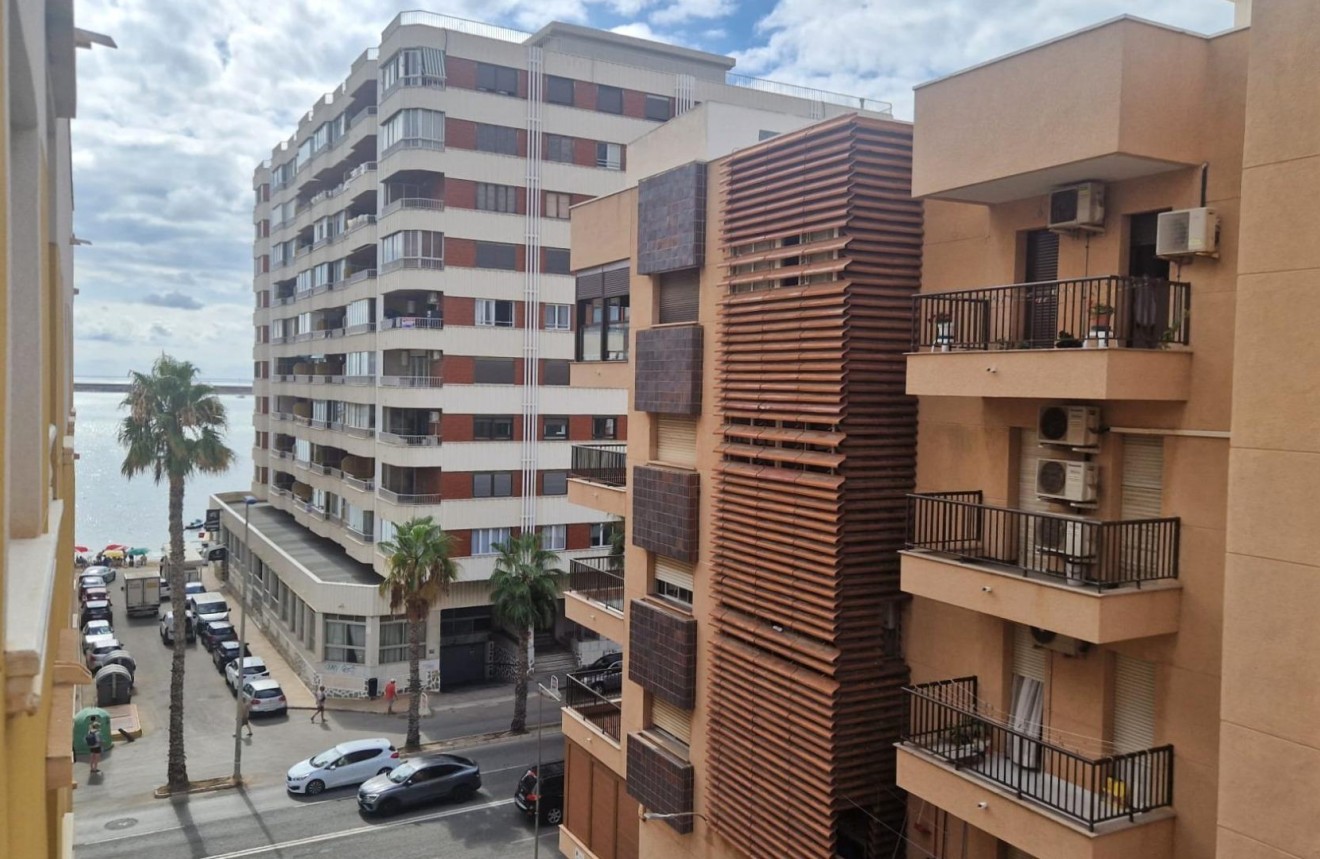 Aus zweiter Hand - Wohnung -
Torrevieja - Acequion