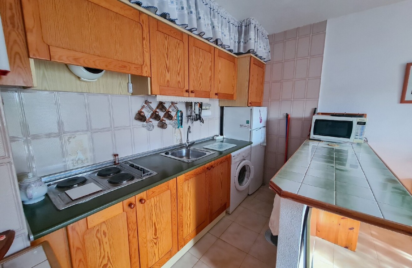 Resale - Apartment / flat -
Los Balcones - Costa Blanca