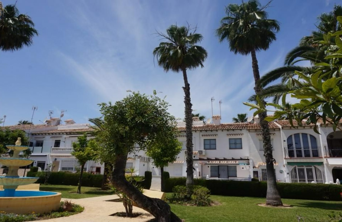 Segunda mano - Bungalow -
Torrevieja - Lago Jardin