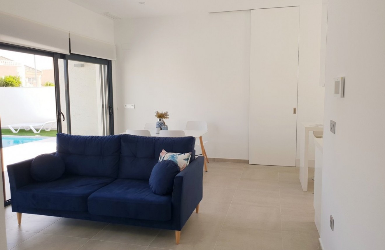 Nieuwbouw Woningen - Chalet -
Pilar de la Horadada - Pinar de Campoverde