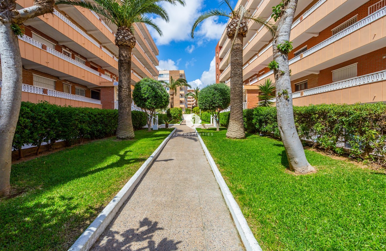 Z drugiej ręki - Mieszkanie w bloku -
Orihuela Costa - Punta Prima