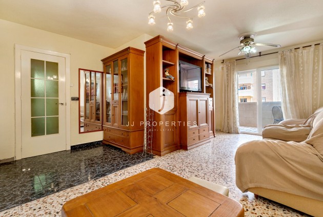 Z drugiej ręki - Mieszkanie w bloku -
Orihuela Costa - Punta Prima