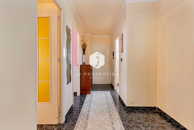 Z drugiej ręki - Mieszkanie w bloku -
Orihuela Costa - Punta Prima