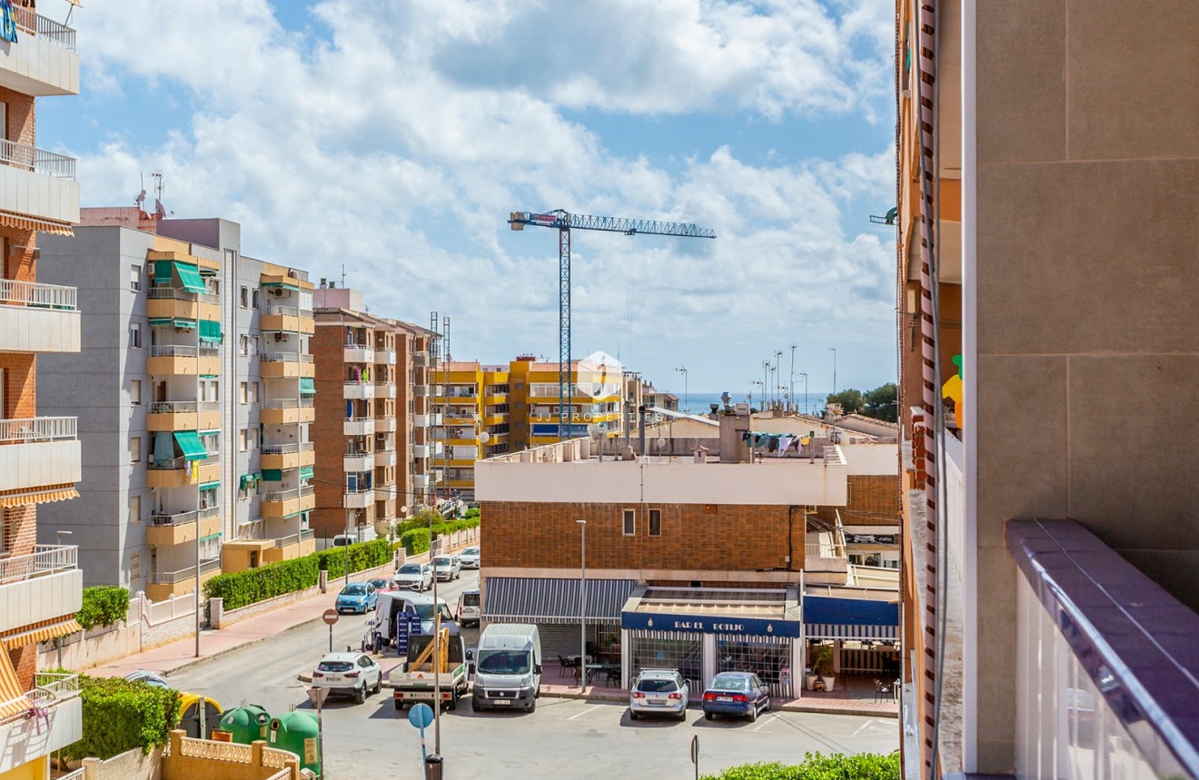 Z drugiej ręki - Mieszkanie w bloku -
Orihuela Costa - Punta Prima