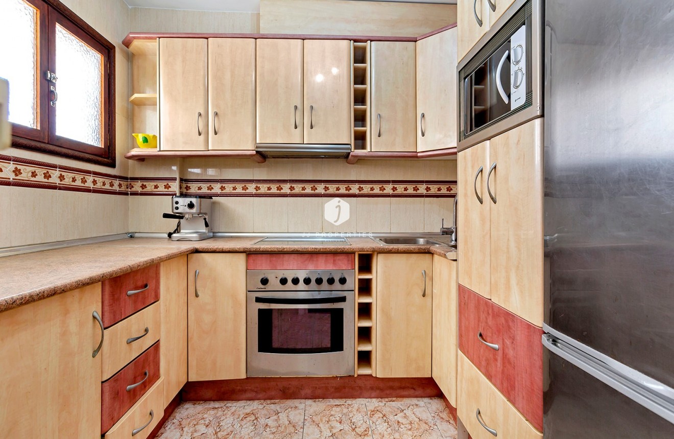 Z drugiej ręki - Mieszkanie w bloku -
Orihuela Costa - Punta Prima