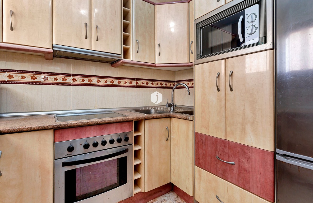 Z drugiej ręki - Mieszkanie w bloku -
Orihuela Costa - Punta Prima