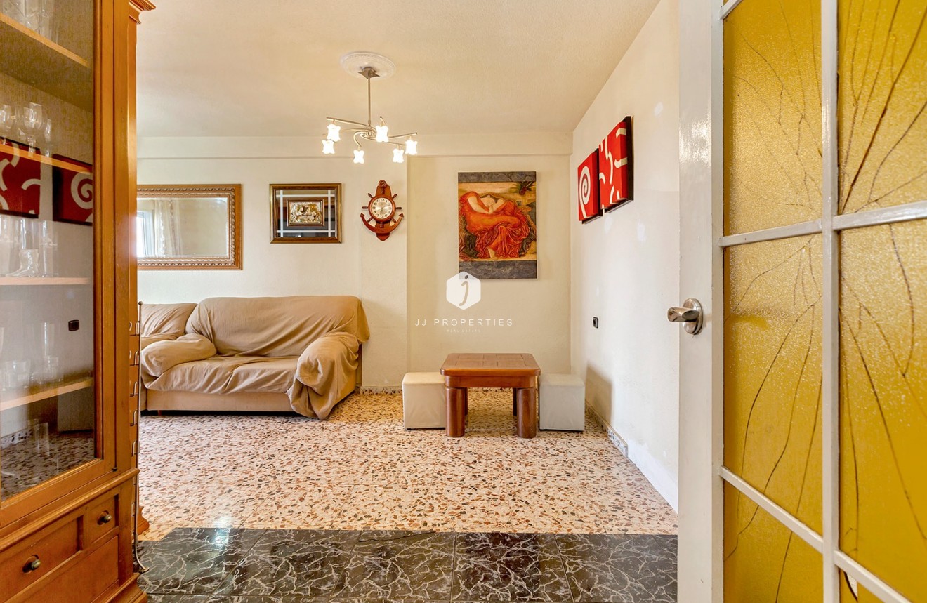 Z drugiej ręki - Mieszkanie w bloku -
Orihuela Costa - Punta Prima