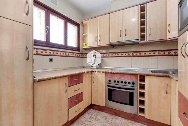 Z drugiej ręki - Mieszkanie w bloku -
Orihuela Costa - Punta Prima