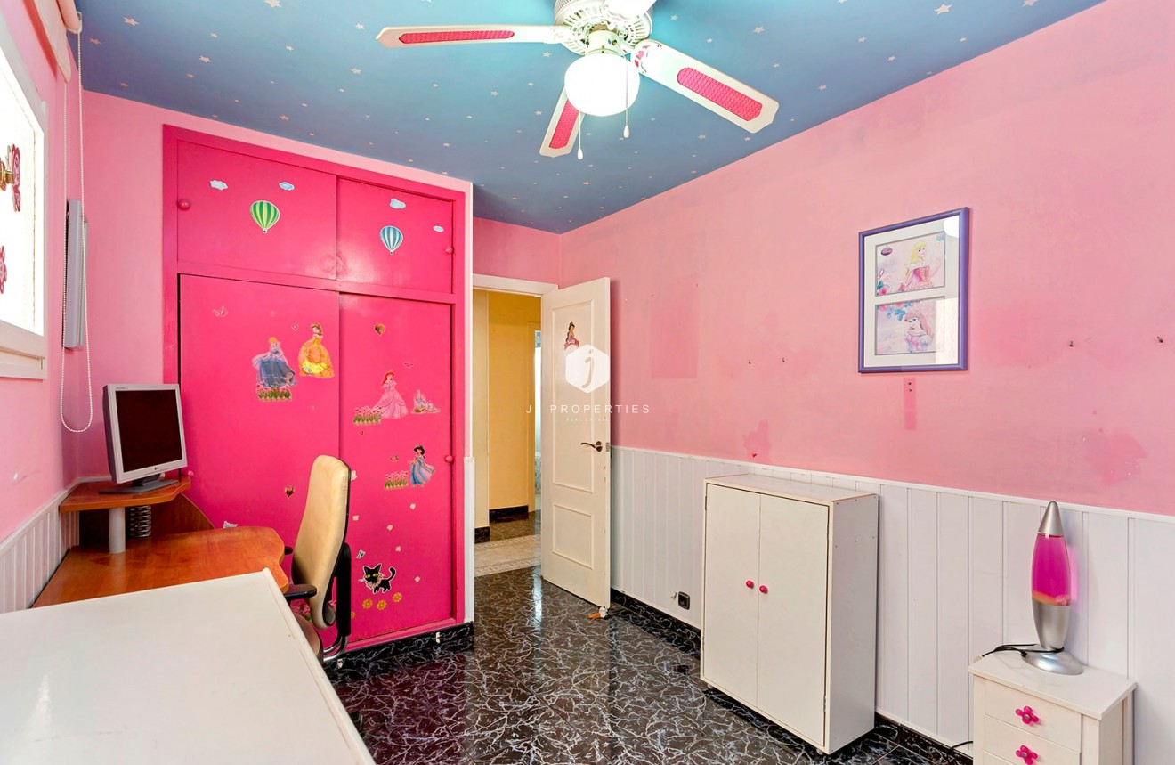 Z drugiej ręki - Mieszkanie w bloku -
Orihuela Costa - Punta Prima