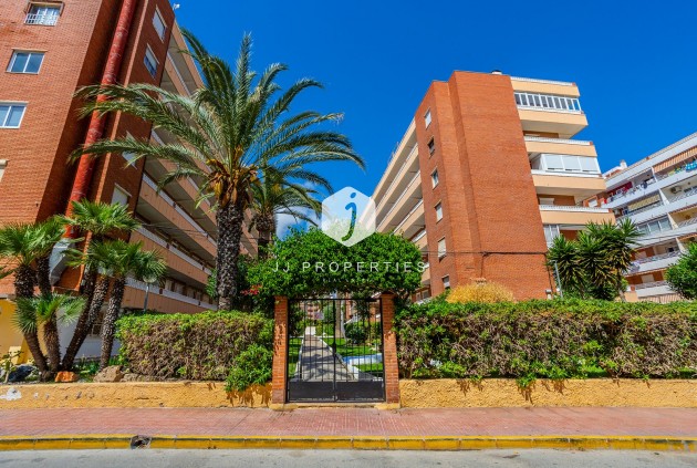 Z drugiej ręki - Mieszkanie w bloku -
Orihuela Costa - Punta Prima