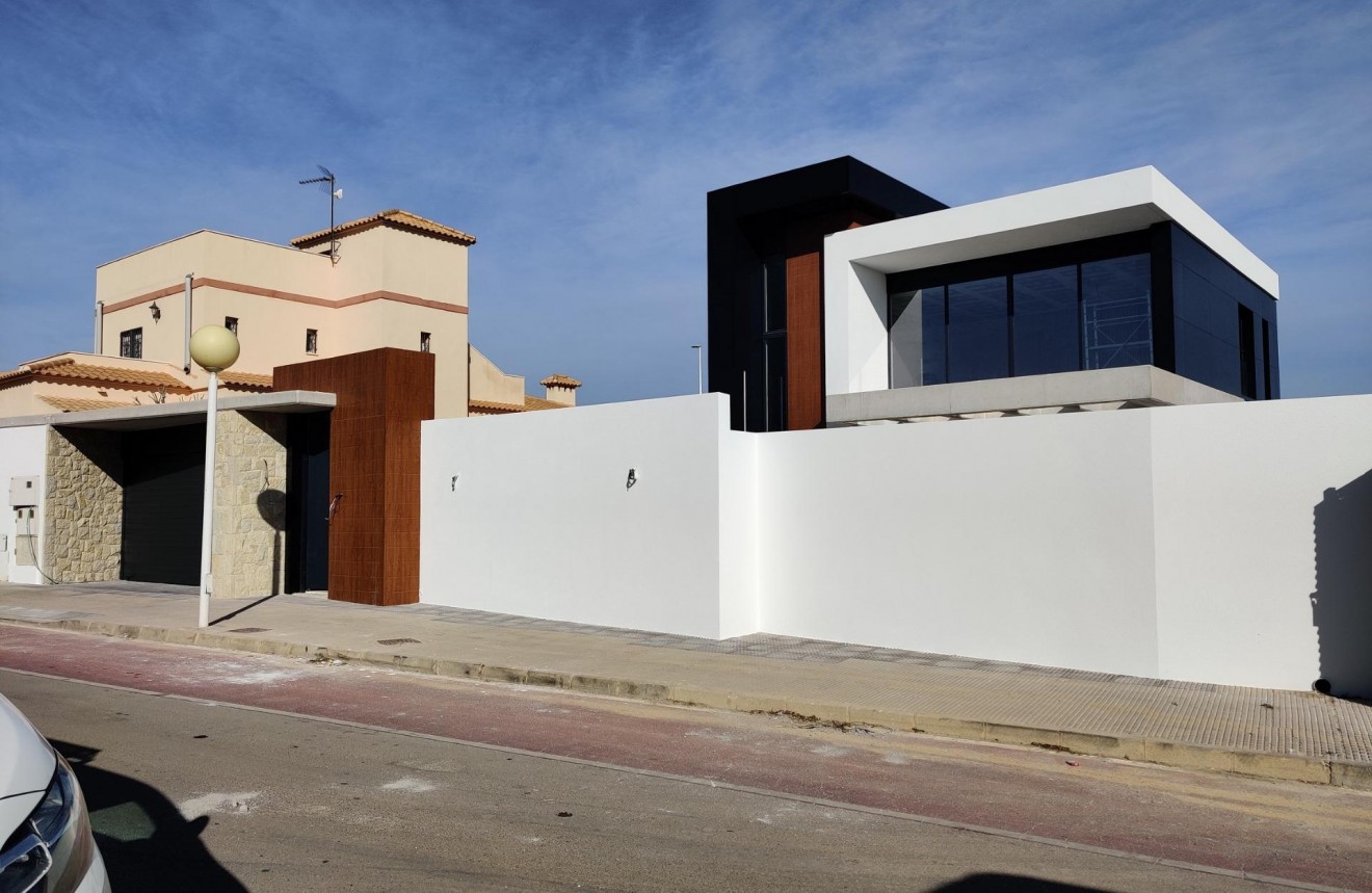 Nouvelle construction - Chalet -
Orihuela Costa - La Zenia