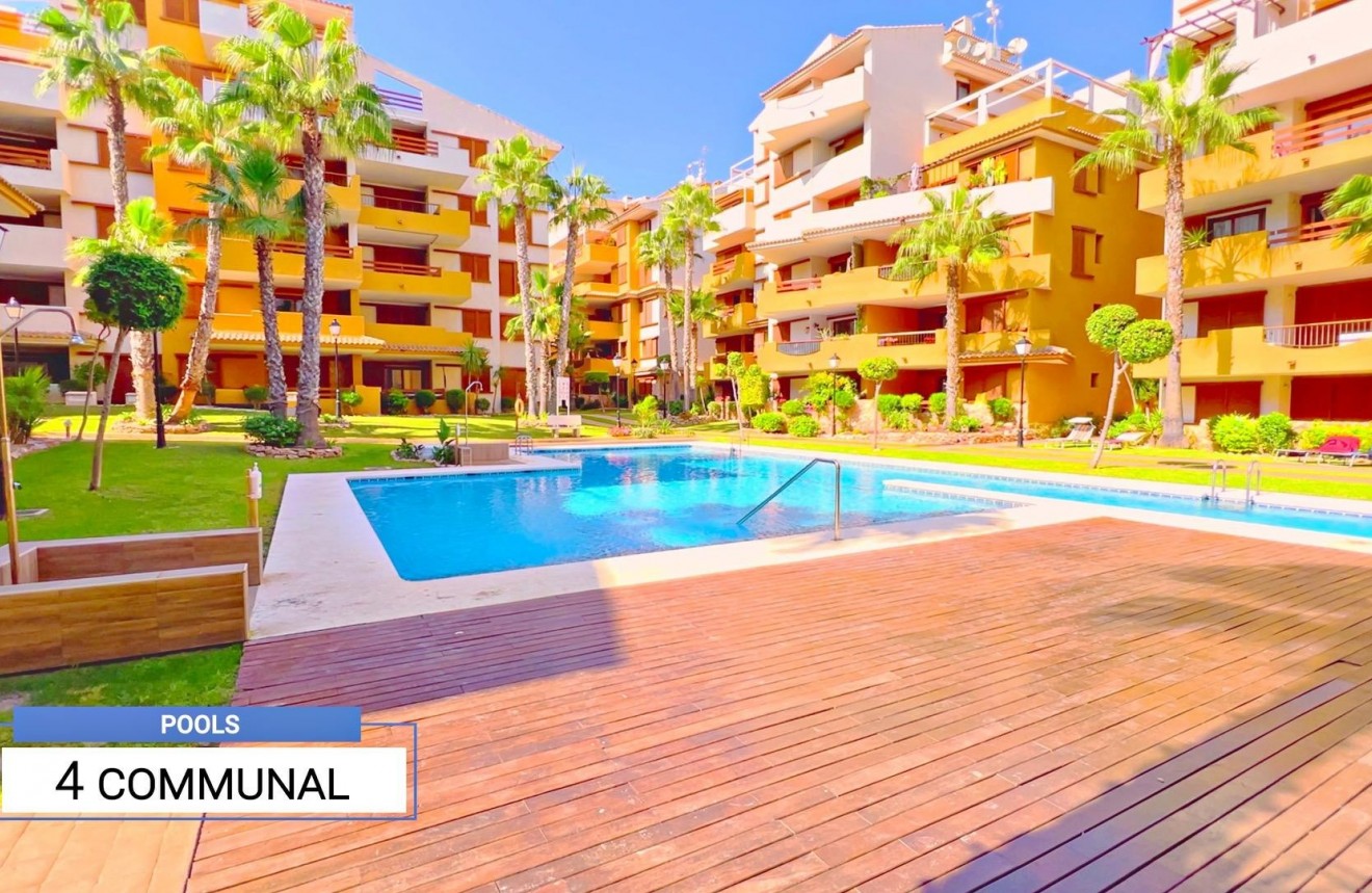 Resale - Apartment / flat -
Torrevieja - Punta prima