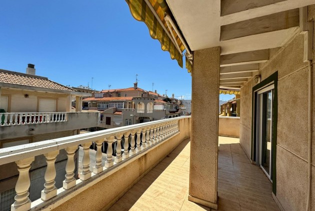 Resale - Apartment / flat -
Torrevieja - Playa del cura