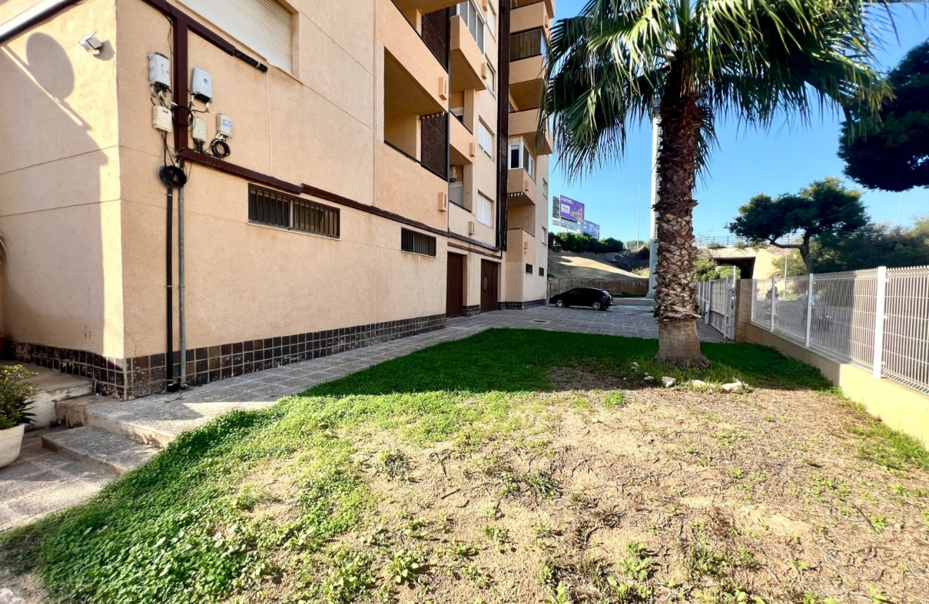 Aus zweiter Hand - Wohnung -
Orihuela Costa - La Zenia