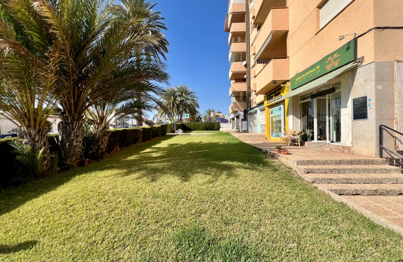 Aus zweiter Hand - Wohnung -
Orihuela Costa - La Zenia