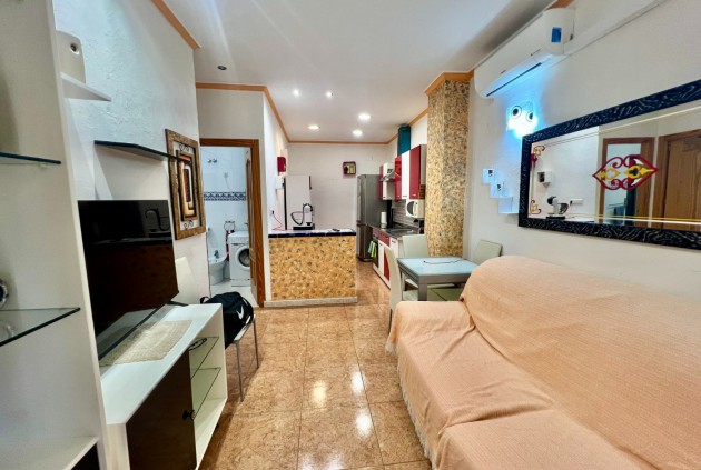 Aus zweiter Hand - Wohnung -
Orihuela Costa - La Zenia