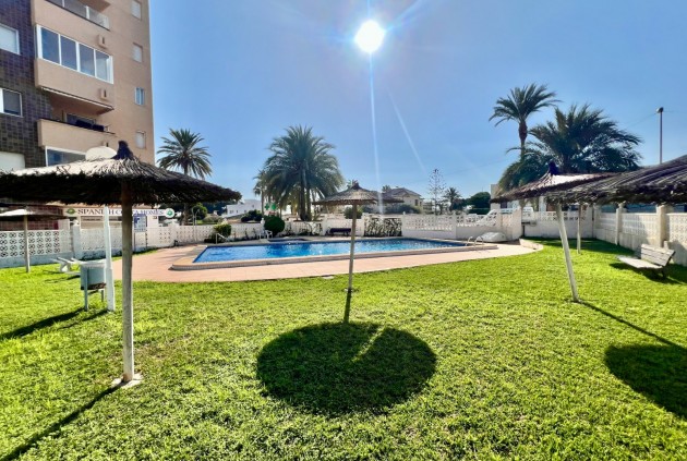 Aus zweiter Hand - Wohnung -
Orihuela Costa - La Zenia