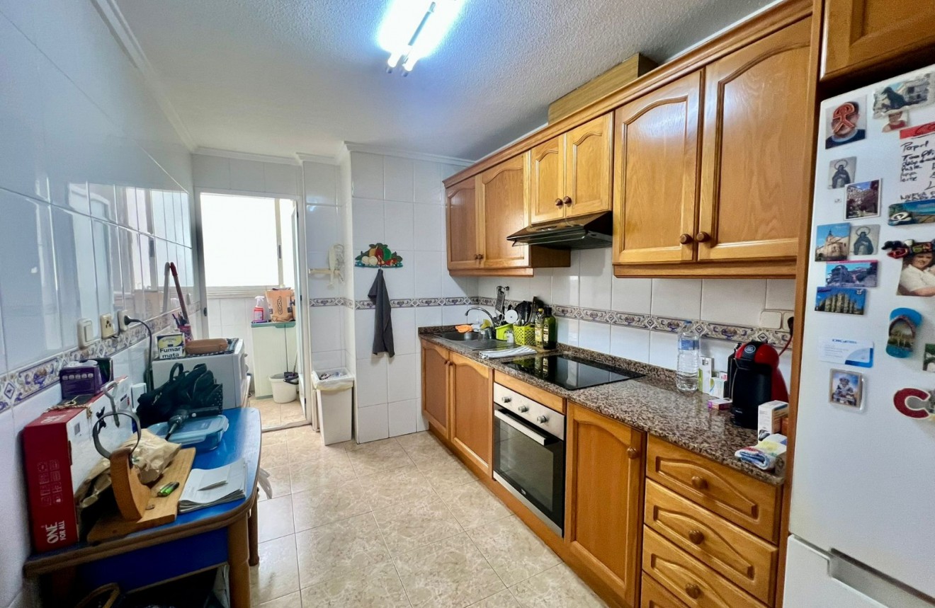 Tweedehands - Appartement / flat -
Torrevieja - Centro