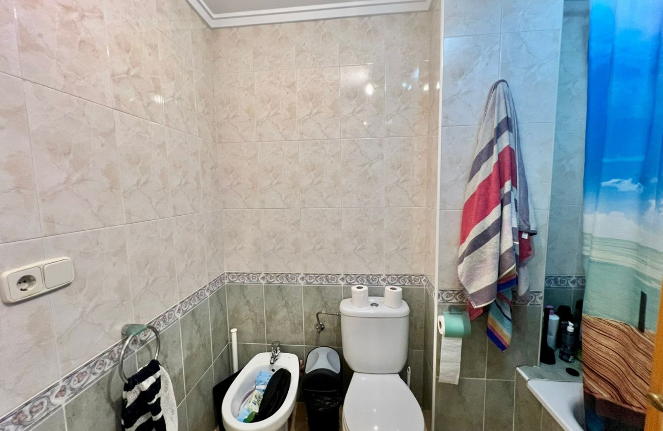 Tweedehands - Appartement / flat -
Torrevieja - Centro