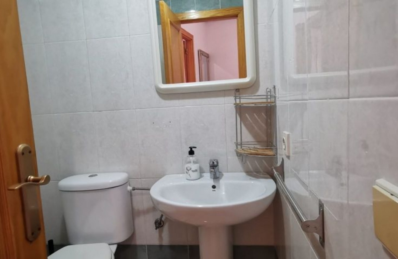 Tweedehands - Appartement / flat -
Torrevieja - Costa Blanca