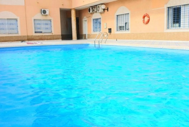 Tweedehands - Appartement / flat -
Torrevieja - Costa Blanca