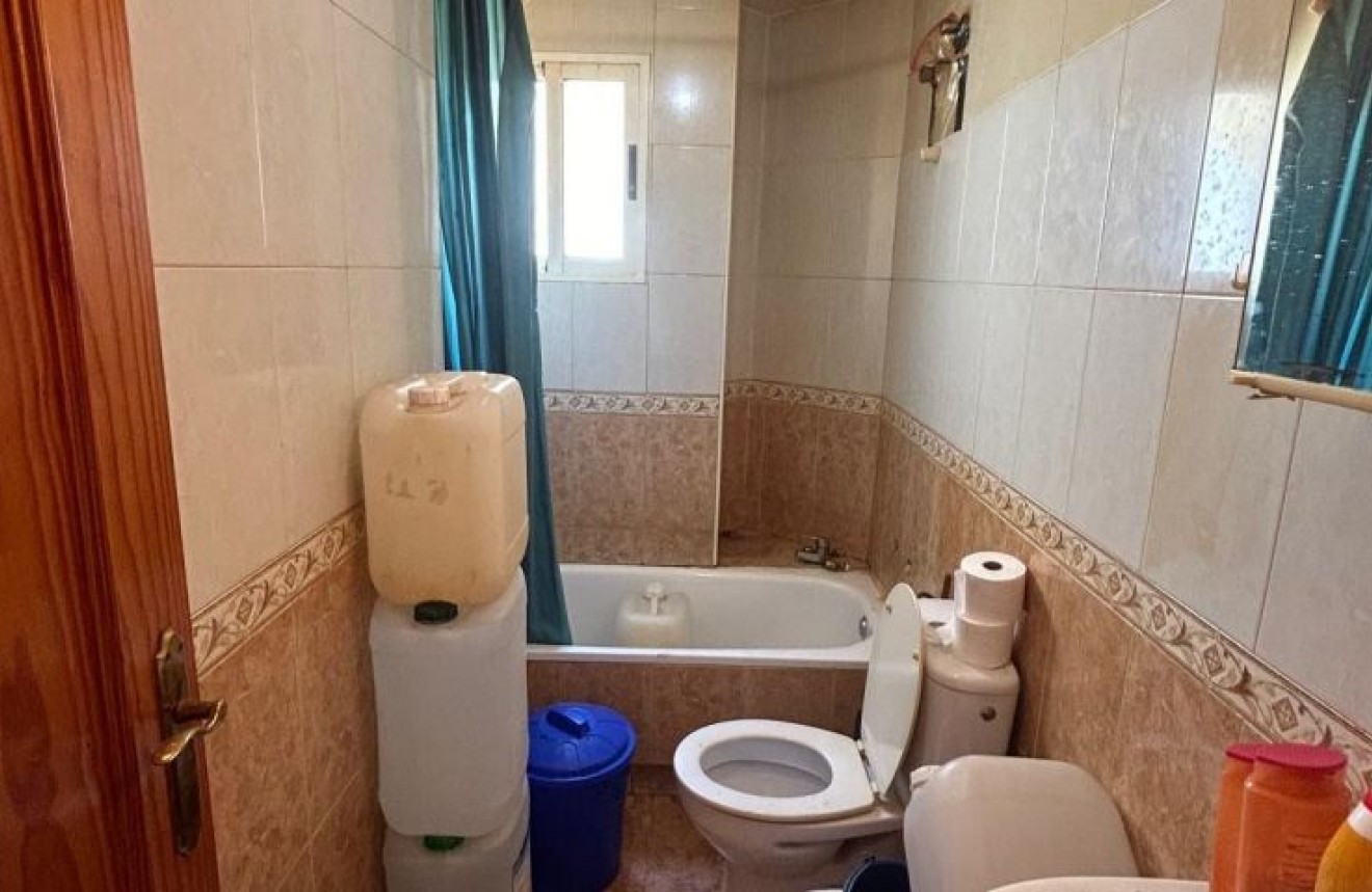 Segunda mano - Apartamento / piso -
Torrevieja - Costa Blanca