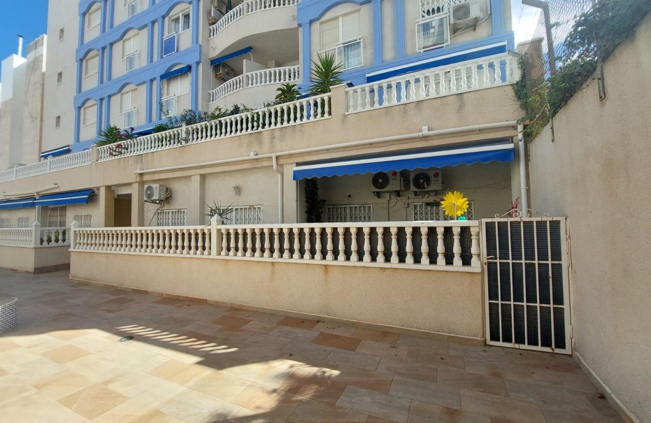 Segunda mano - Apartamento / piso -
Torrevieja - Costa Blanca