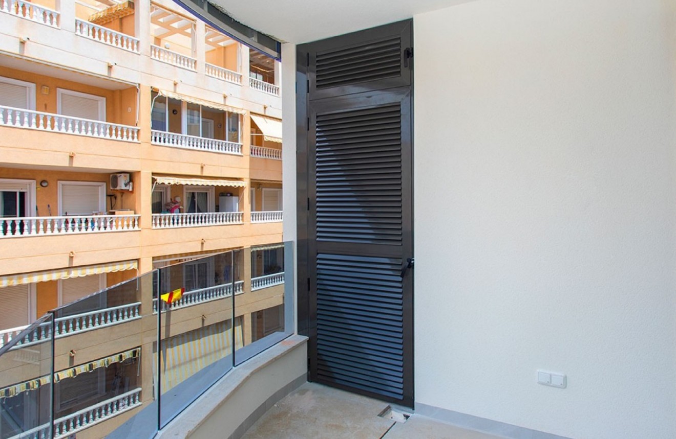 Tweedehands - Appartement / flat -
Torrevieja - Costa Blanca