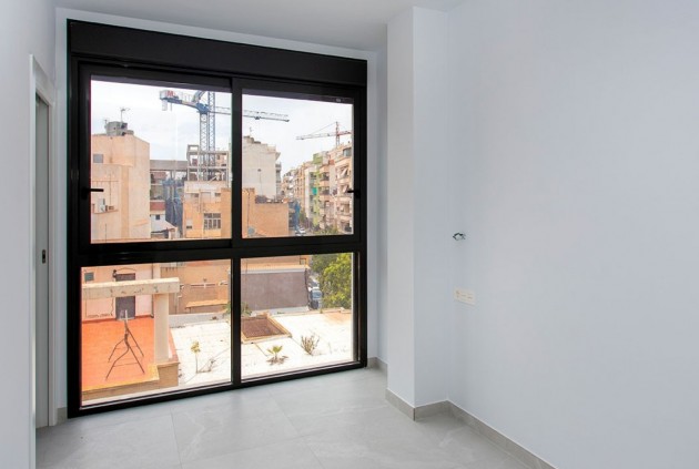 Tweedehands - Appartement / flat -
Torrevieja - Costa Blanca