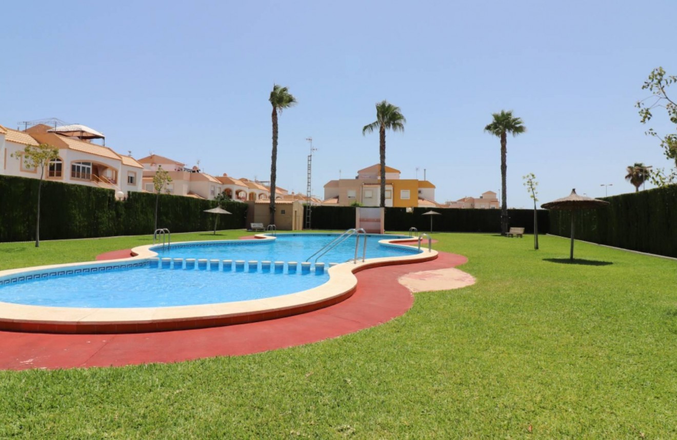 Z drugiej ręki - Bungalow -
Torrevieja - Torretas