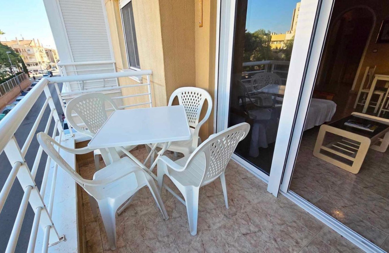 Aus zweiter Hand - Wohnung -
Torrevieja - Centro