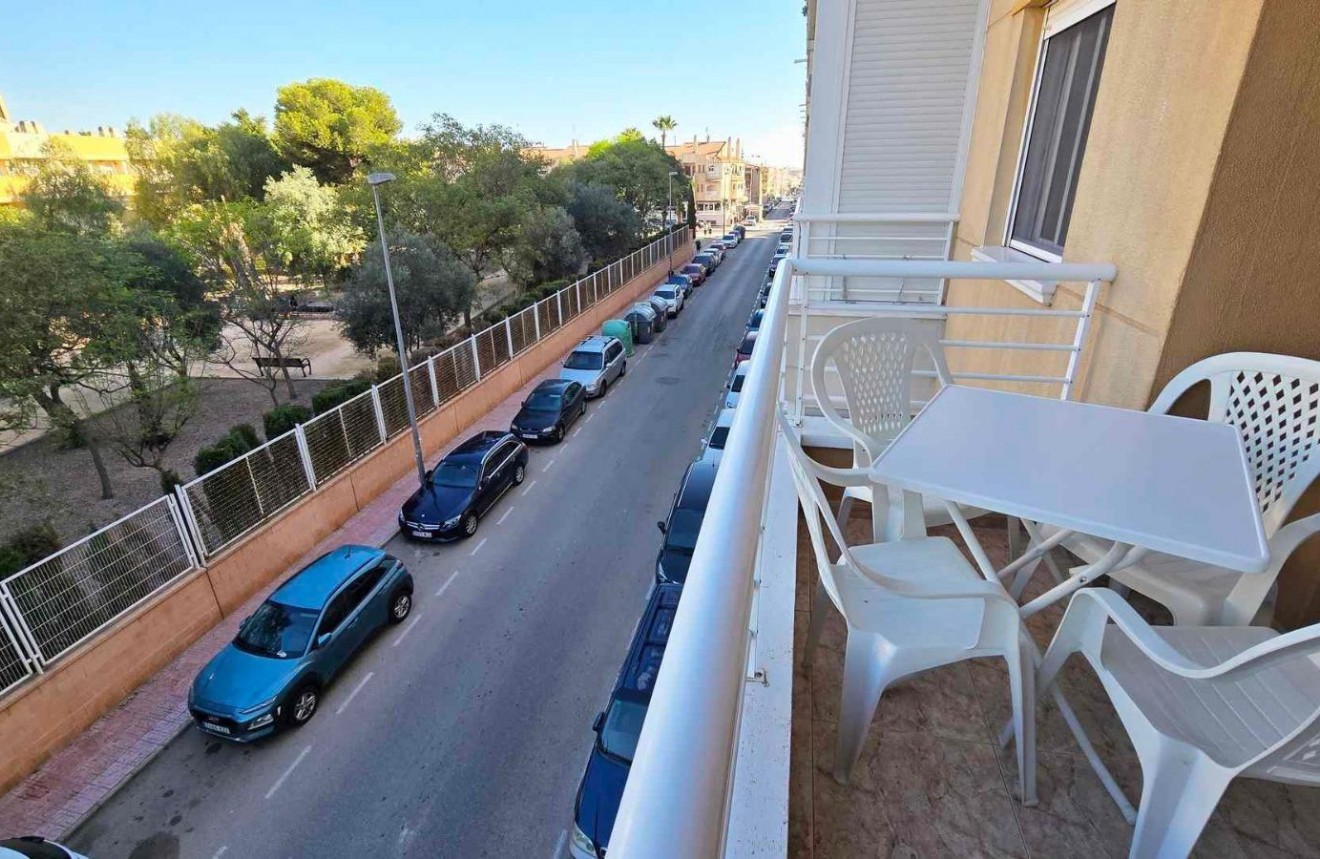 Aus zweiter Hand - Wohnung -
Torrevieja - Centro