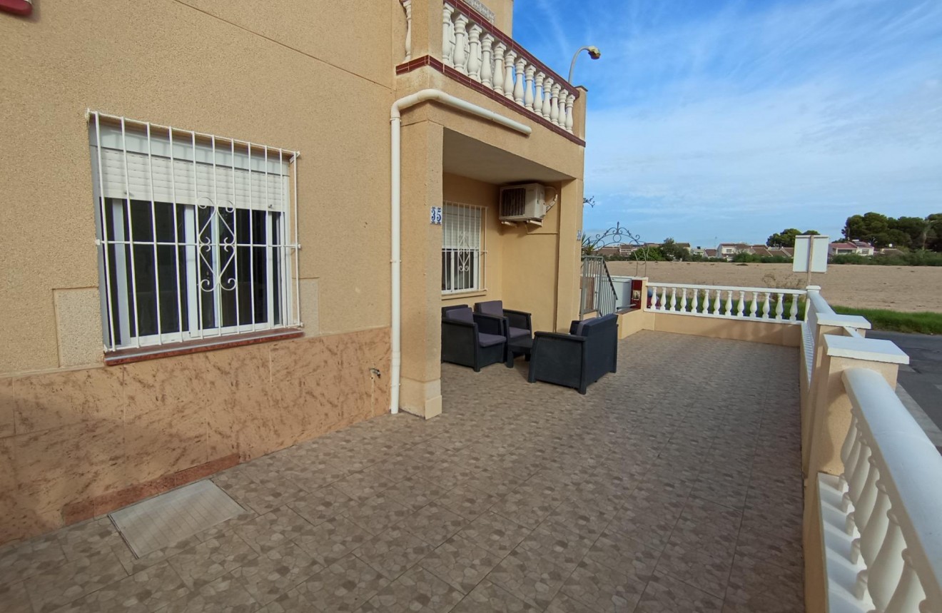 Aus zweiter Hand - Wohnung -
Torrevieja - El Limonar