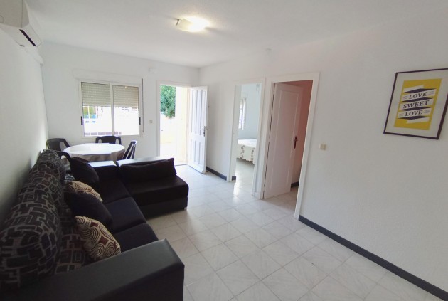 Aus zweiter Hand - Wohnung -
Torrevieja - El Limonar