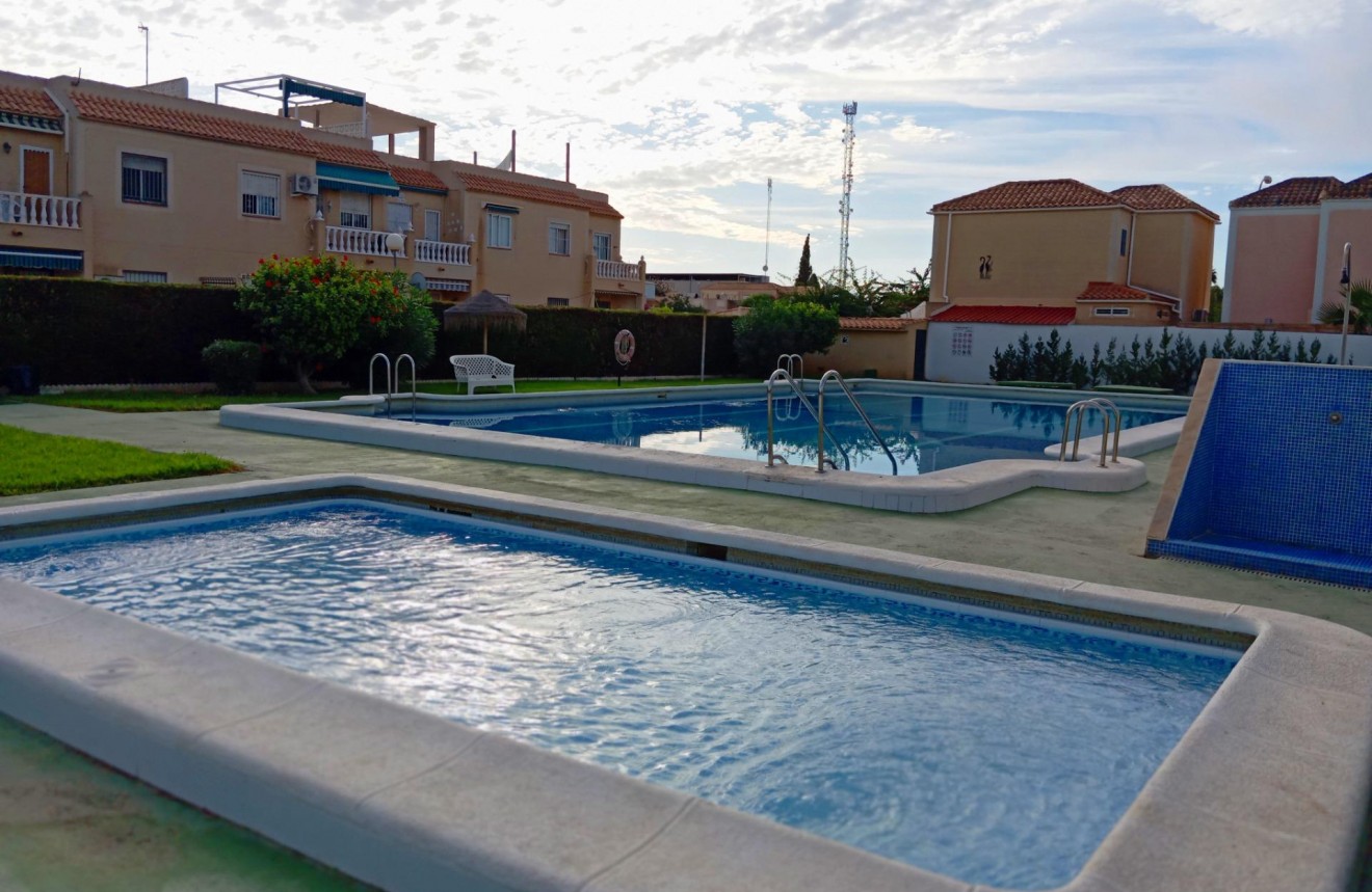 Aus zweiter Hand - Wohnung -
Torrevieja - El Limonar