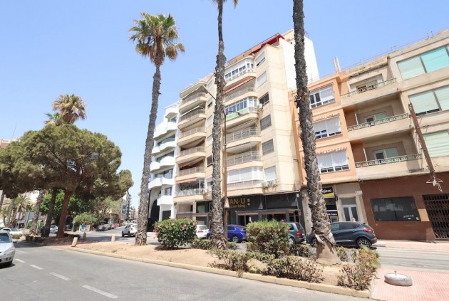 Z drugiej ręki - Mieszkanie w bloku -
Torrevieja - Costa Blanca