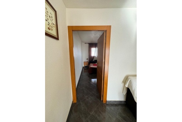 Resale - Apartment / flat -
Torrevieja - Playa del Cura