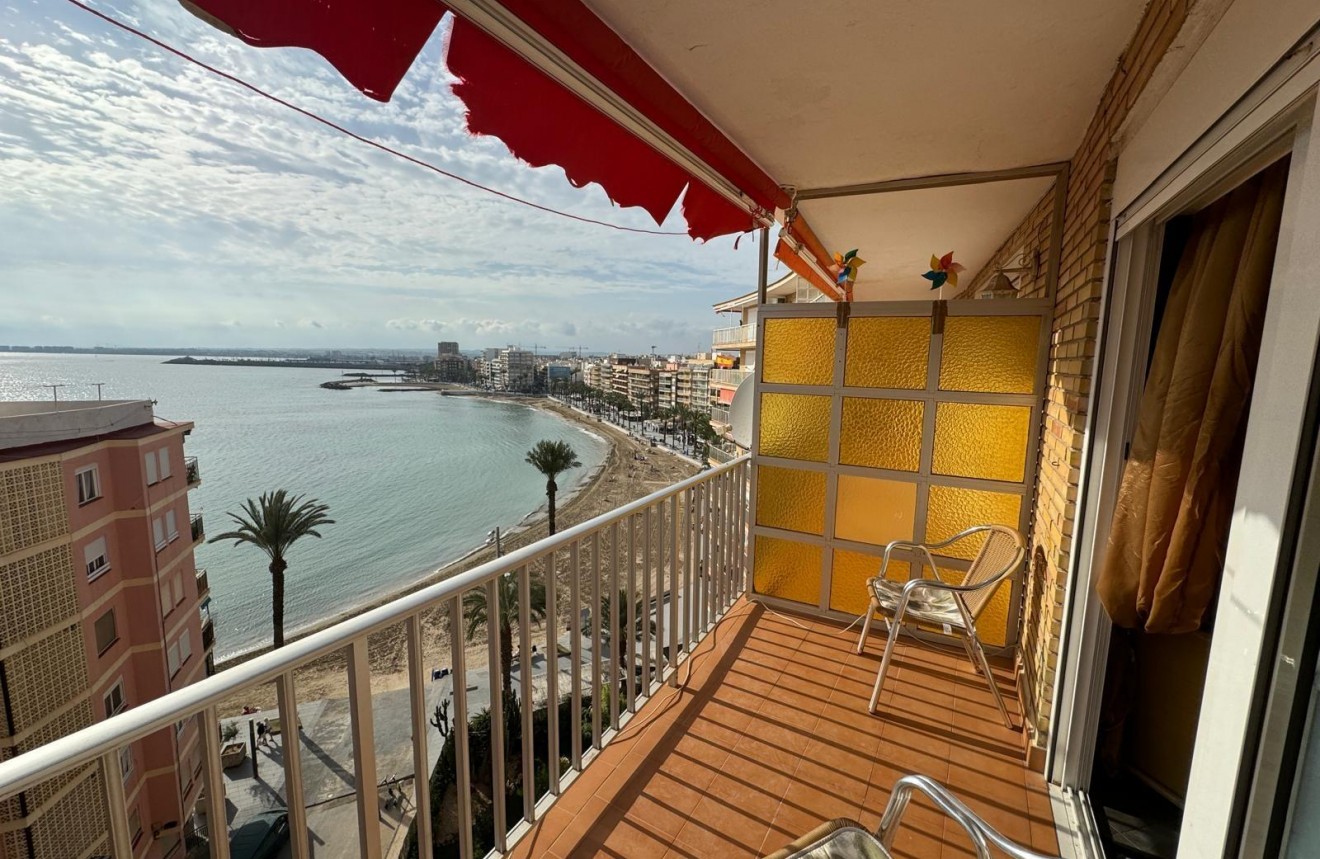 Resale - Apartment / flat -
Torrevieja - Playa del Cura