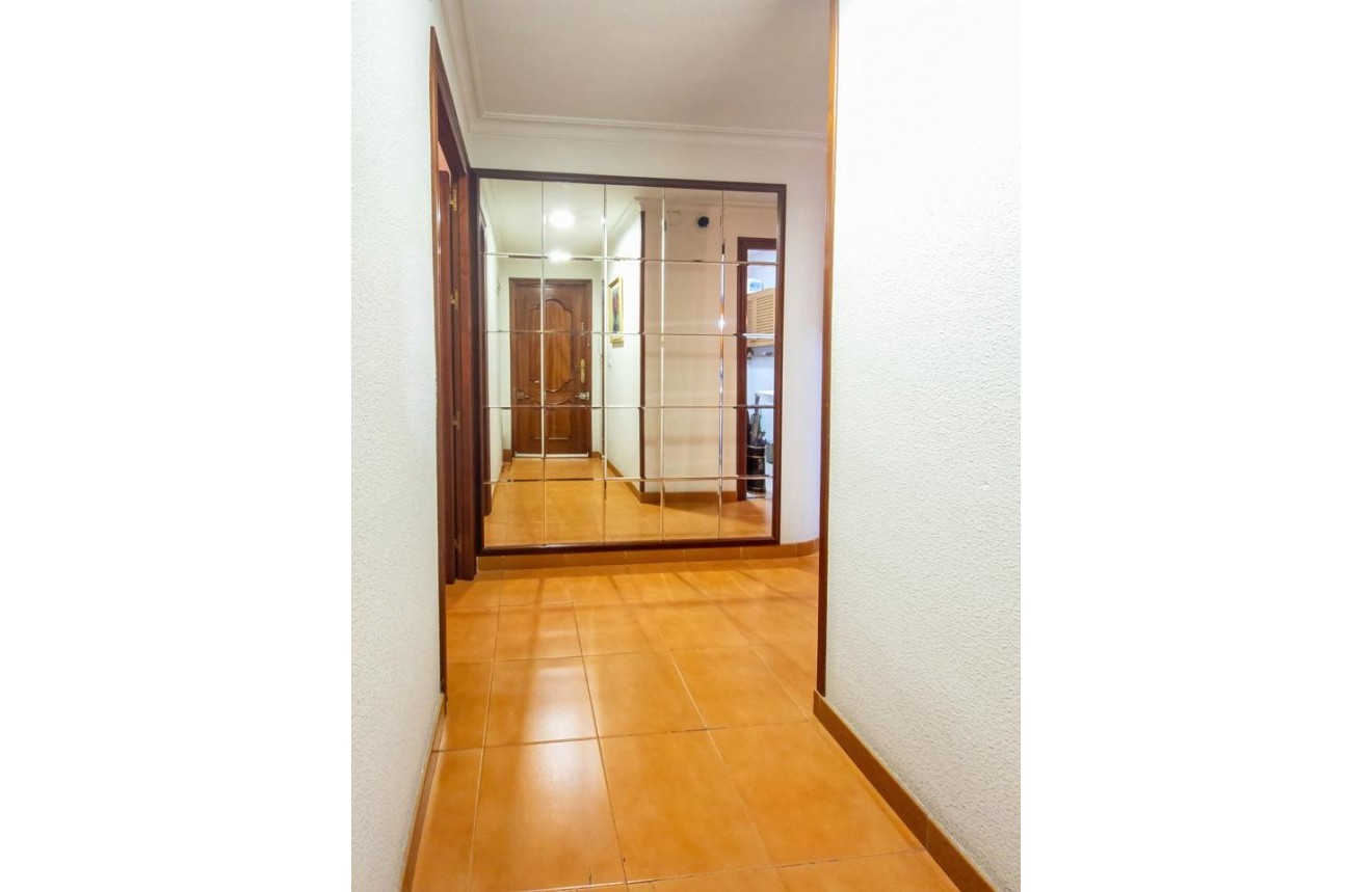 Segunda mano - Apartamento / piso -
Torrevieja - Costa Blanca