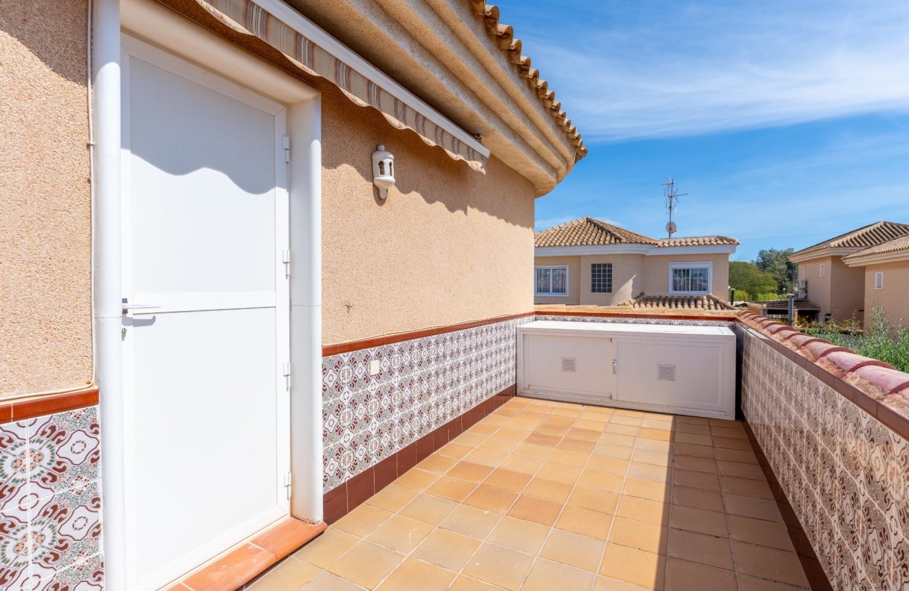 Aus zweiter Hand - Chalet -
Torrevieja - Punta prima