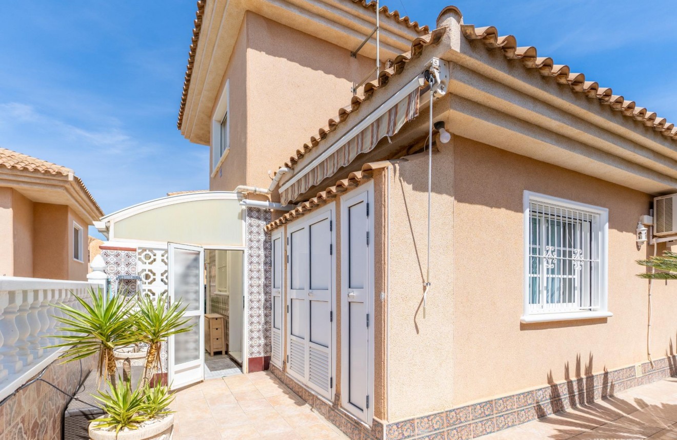 Aus zweiter Hand - Chalet -
Torrevieja - Punta prima